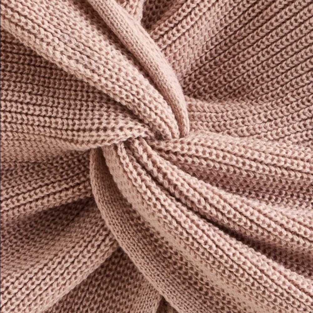 Twisted Back Fall Sweater - Picture 3 of 4